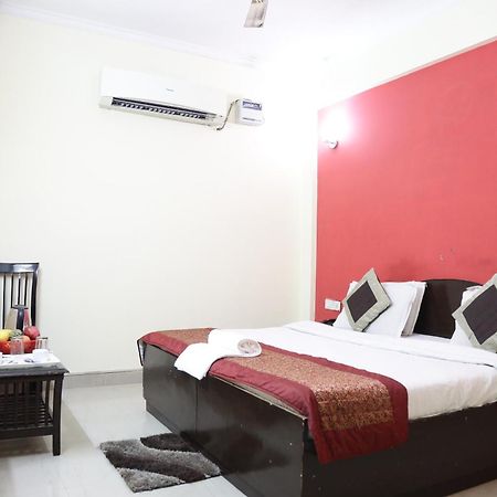 Hotel Airport Land Yeni Delhi Dış mekan fotoğraf