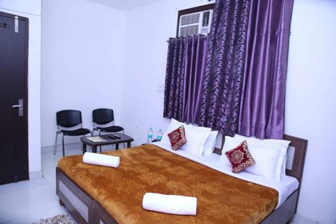 Hotel Airport Land Yeni Delhi Dış mekan fotoğraf
