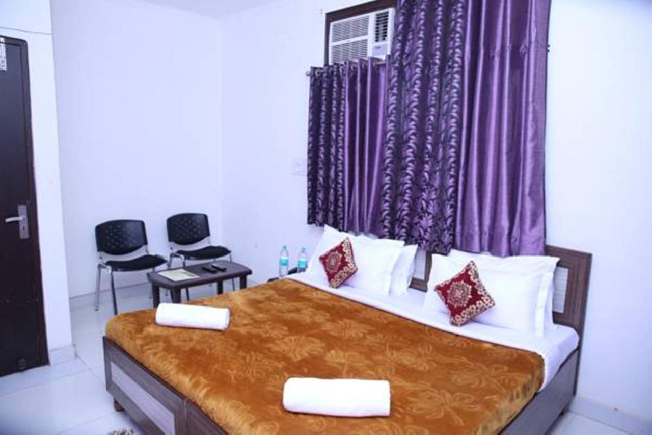 Hotel Airport Land Yeni Delhi Dış mekan fotoğraf